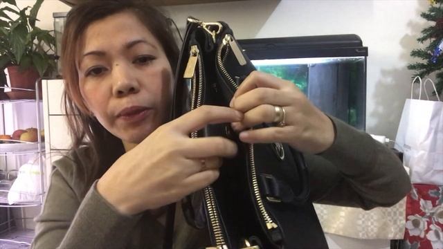 MICHAEL KORS BAG REVIEW | MICHAEL KORS SUTTON SATCHEL MEDIUM BAG | MK SAFFIANO смотреть онлайн