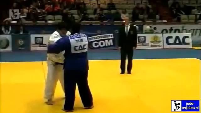 Judo 2013 European Open Sofia: Sarah Asashina (JPN) - Gulsah Kocaturk (TUR) [+78kg] final смотреть онлайн