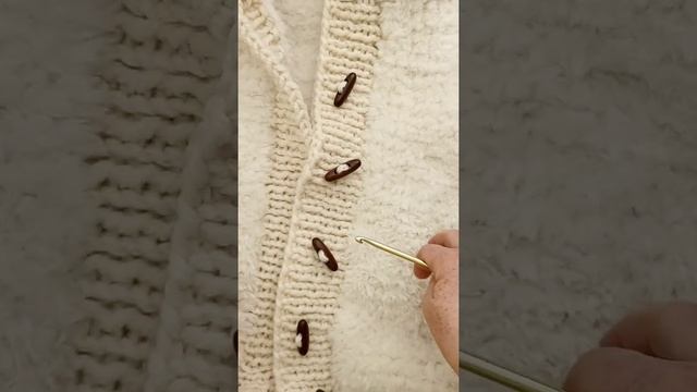 Adding Toggle Buttons and Loops to Handmade Clothing смотреть онлайн