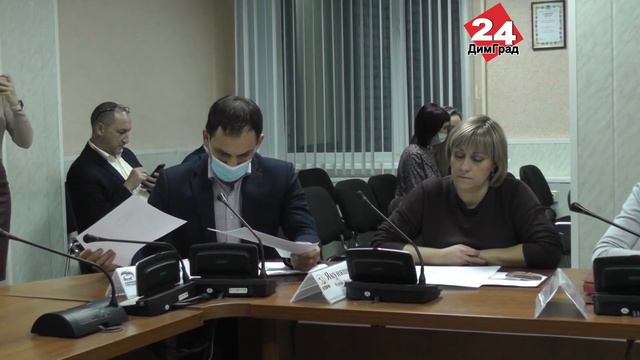 ДЕНЬГИ ЕСТЬ. НАДО ПРОСТО ГРАМОТНО ИХ ТРАТИТЬ смотреть онлайн