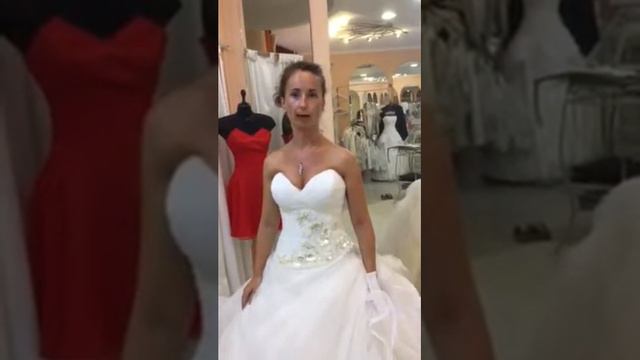 Elizabeth Nardo TÖrténetek :Menyasszonyunk Erika смотреть онлайн