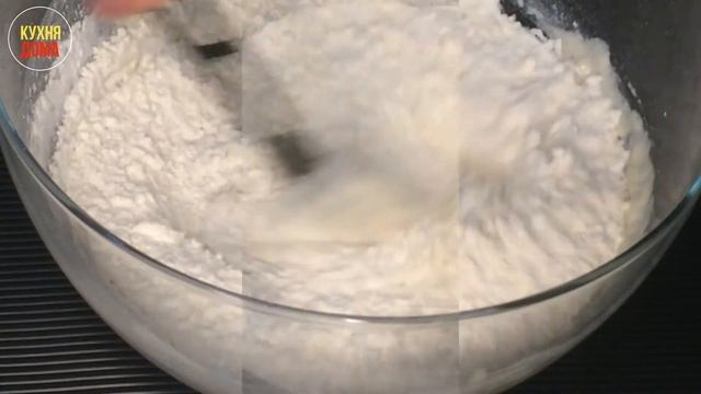 Как приготовить быстрое дрожжевое тесто на воде для пирожков.How to cook quick yeast dough on water смотреть онлайн