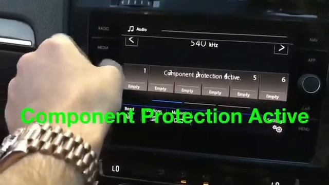 VW Golf AU GTD 2.0 Component Protection Removal On MIB2 Media Pro Head Unit смотреть онлайн