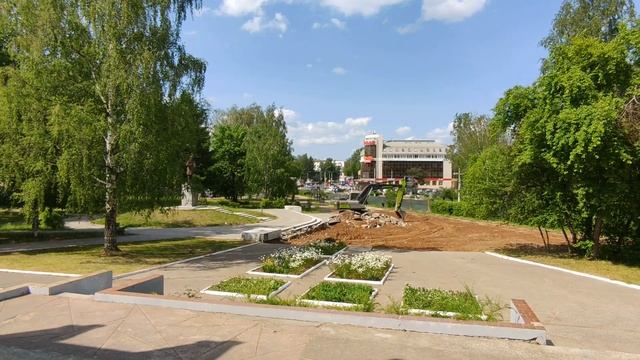 Сквер Чайковского - началась реконструкция! Tchaikovsky Square - reconstruction has begun! смотреть онлайн