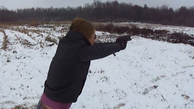Range Time with Cory & Erika-Shooting my Glock17 and Cory's Glock 34! смотреть онлайн