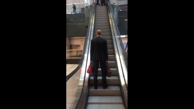 Путь от станции метро Деловой центр до Башни Федерации Запад смотреть онлайн