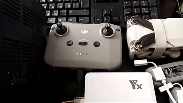 DJI Mini 2. Тест зарядного устройства 220_12 вольт квадрокоптера DJI Mini2.mp4