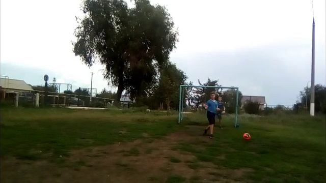 Adidas vs Nike (футзалки) смотреть онлайн