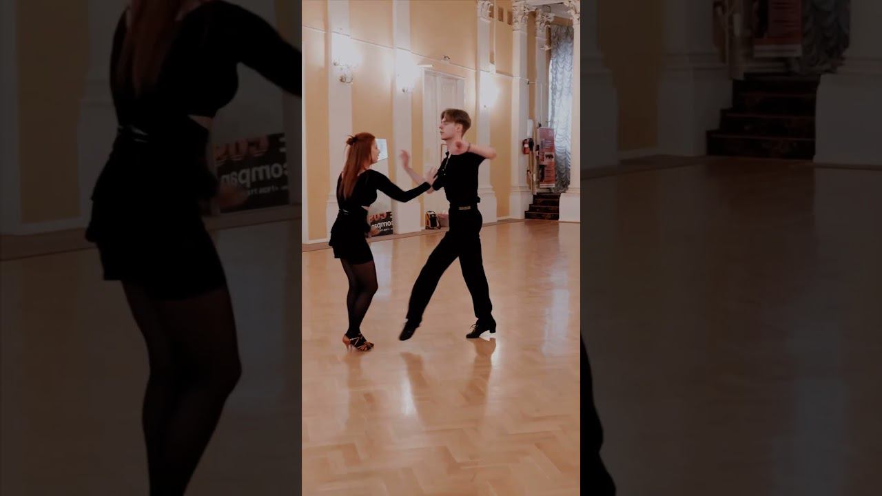 На какую оценку по пятибалльной шкале мы станцевали чачу с Семеном? #савичева #танцы #shorts смотреть онлайн