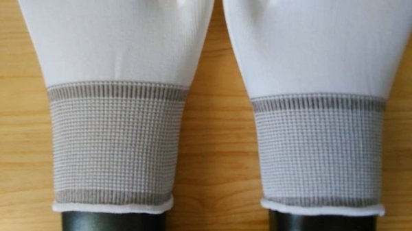 13g white polyester liner with white PU ESD antistatic glove mail:aileen@kunyuglove.com