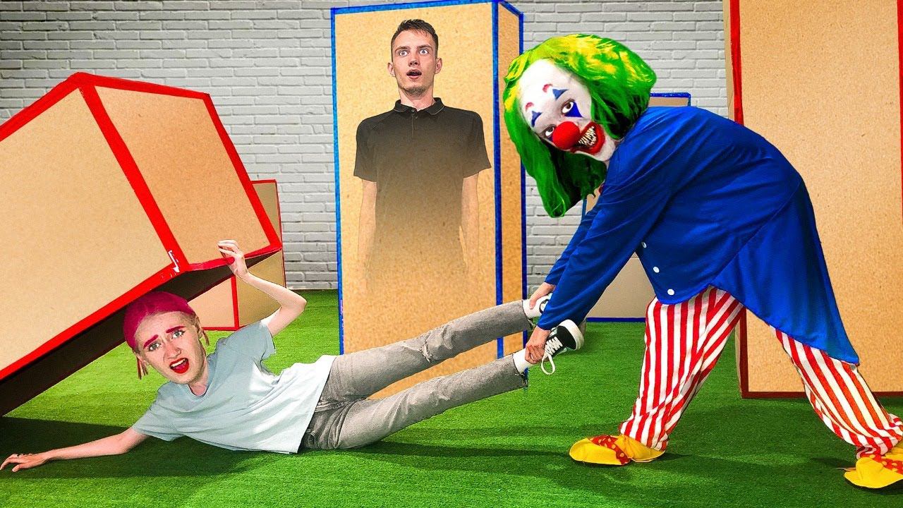 Экстремальные ПРЯТКИ в Коробках с Клоуном Челлендж смотреть онлайн