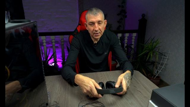 Наушники JBL Live 500bt. смотреть онлайн