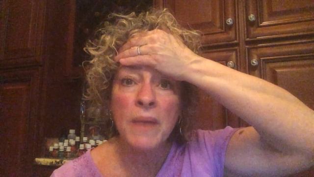 Reduce Stress, Calm Nervous System with Energy Medicine and Essential Oils смотреть онлайн