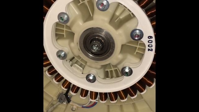 РЕМОНТ СТИРАЛЬНОЙ МАШИНЫ LG Inverter Direct Drive ЗАМЕНА ДАТЧИКА ХОЛЛА (ошибка LE) смотреть онлайн