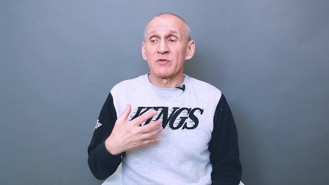 Почему мужчины не могут без женщин? смотреть онлайн