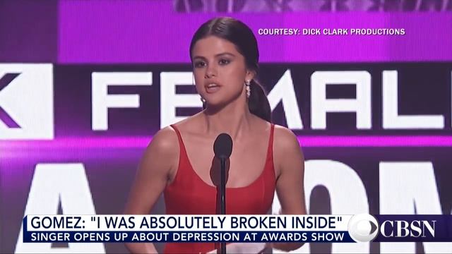 American Music Awards: Selena Gomez delivers heartfelt acceptance speech about depression смотреть онлайн