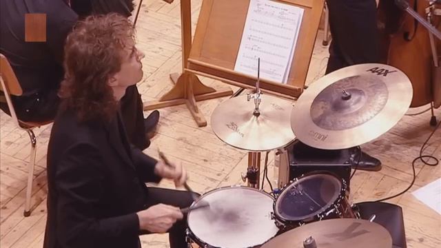 In The Wee Small Hours Of The Morning - Angel Zaberski / Classic FM orchestra смотреть онлайн