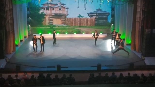 ТАНЕЦ С ПИДЖАКАМИ Заслуженный коллектив народного творчества РФ Театр-студия танца Жарки 06.03.202 смотреть онлайн