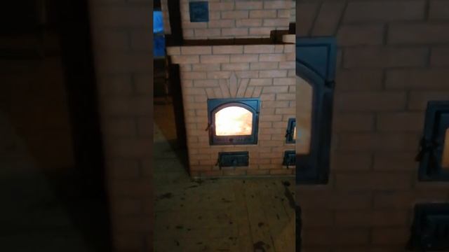 Затопили.. Работает. Печь с камином... 4.5 на 6 смотреть онлайн