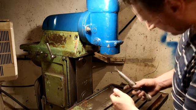 Изготовление ручек наборных гантелей. Making dumbbell handles handles смотреть онлайн