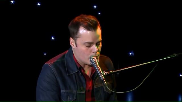 Marc Martel Performs 