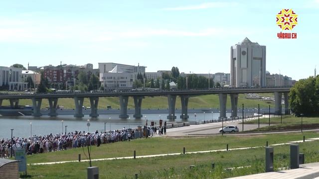 В столице Чувашии прошёл Крестный ход смотреть онлайн