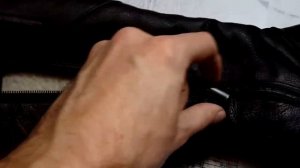 Как ПРАВИЛЬНО поджать/зажать собачку, чтобы молния не расходилась.