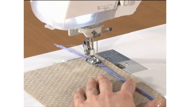 BROTHER - Kordeleinnähfuß F013N смотреть онлайн