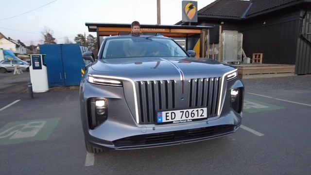 Hongqi E HS9 99 Kwh 550km