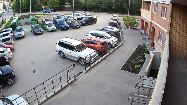 Чужой самокат? На помойку!!!)) смотреть онлайн