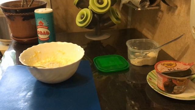 Должен быть СЫРНИК, а получилась ТВОРОЖНАЯ ЛЕПЕШКА)))) смотреть онлайн