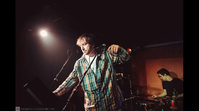 Бригадный Подряд и Конвисер - Песня О Неуважении К Собственной Личности смотреть онлайн