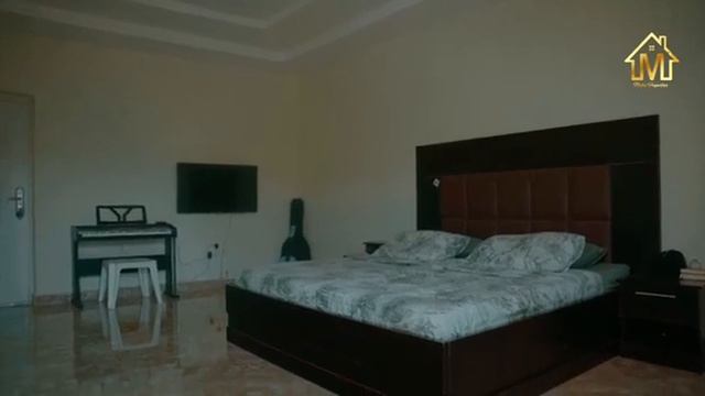 Smart 6 Bedroom Duplex With 2 Masters Room