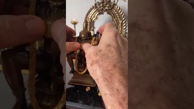 ПоклонениеЛакшми-Нрисимхе утром.ПустьОниЗащищаютВАС! смотреть онлайн