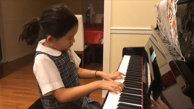 Agatha Dinata (7 year old) plays Rondo Op.43 #6 by Gliere смотреть онлайн