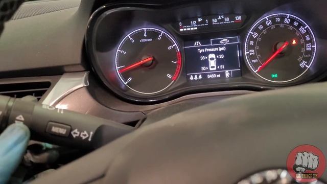Vauxhall / Opel corsa service light reset (models D & E) смотреть онлайн