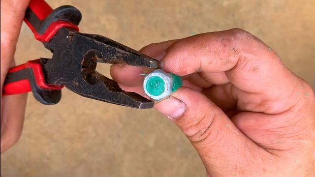 No need to change, leaky pipe repair technique that very few plumbers apply, can actually be fixed смотреть онлайн