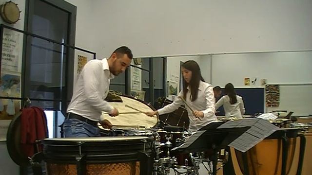Specchio para duo de multipercusión de Luigi Marinaro смотреть онлайн