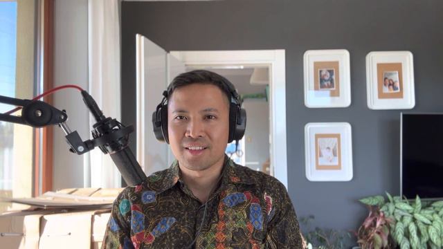 iPhone 14 pro max with external microphone - how does it sound? смотреть онлайн