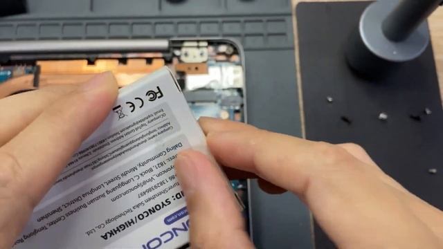 Asus Zenbook UX330UA Disassembly Wireless Card Replacement Upgrade Bluetooth Signal With Trump