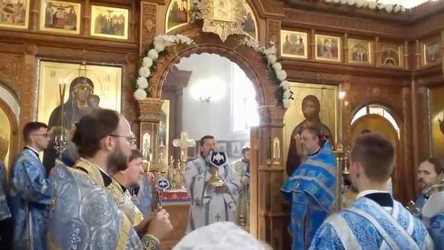 Праздник Почаевской иконы Божьей Матери. Дары смотреть онлайн