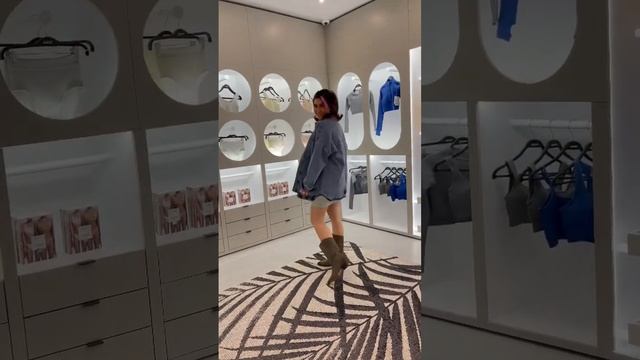 С чем носить казаки! смотреть онлайн