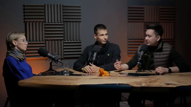 Нужно ли образование пиарщику? Разговор с Екатериной Курашевой. Часть 1 смотреть онлайн