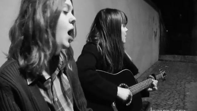 #129 First Aid Kit - Walk the line (J. Cash) (Acoustic Session) смотреть онлайн