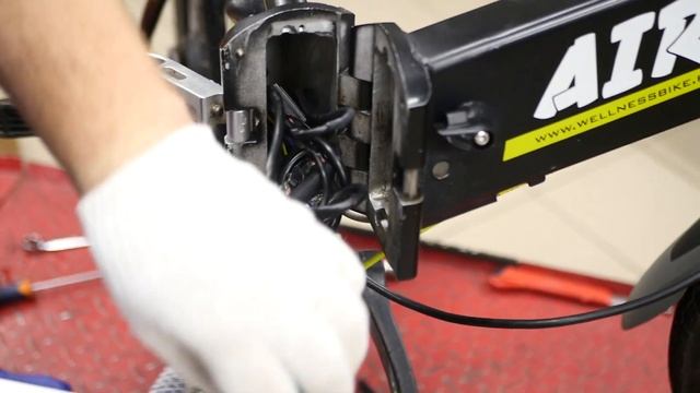 Установка ремонтного комплекта Eltreco на электровелосипед смотреть онлайн