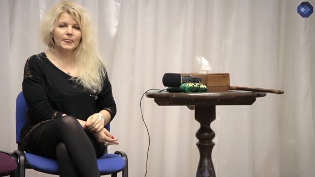 Почему все время тянет уехать в новое место? Системные расстановки с Ванией Маркович смотреть онлайн