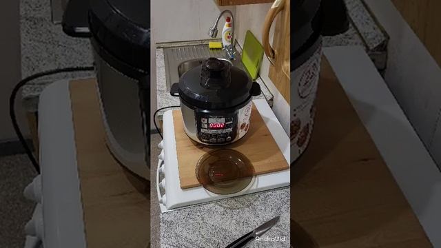 Мультиварка-скороварка Moulinex CE620D32. Первое использование. Сброс давления-несколько вариантов. смотреть онлайн