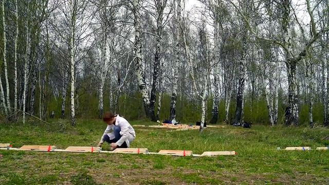 ЭКСПЕРИМЕНТ ДОМИНО ИЗ ЛЕЗВИЙ И БАЛЛОНЧИКОВ КРАСКИ! смотреть онлайн