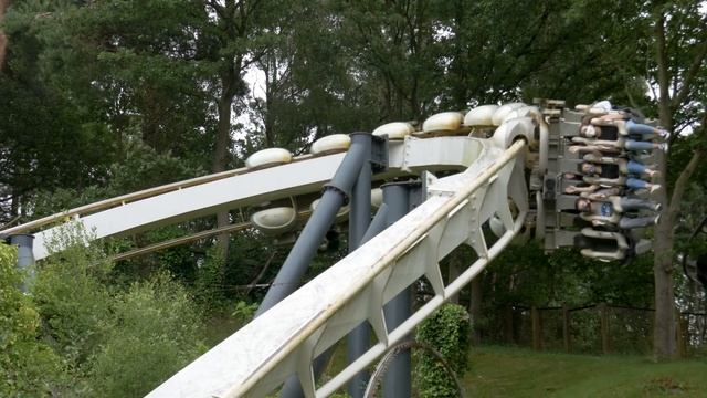 How to ride every Alton Towers roller coaster in one day смотреть онлайн