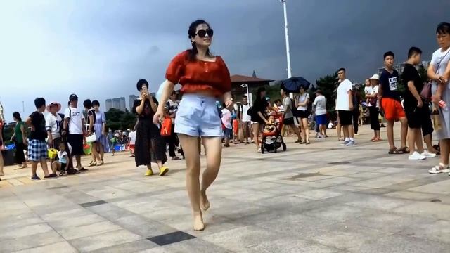 Цин Цин Танцует Красотка ??? смотреть онлайн